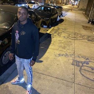 Meet your Posher, Zay